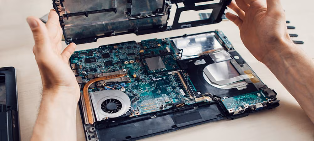 7 Signs Your Laptop Motherboard Is Dying (Before It’s Too Late)